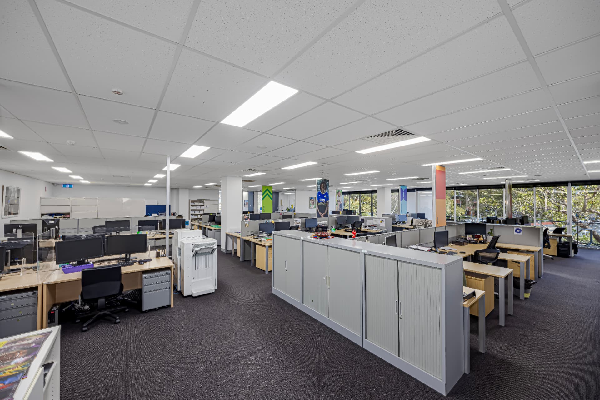 Large, contiguous open-plan work area.